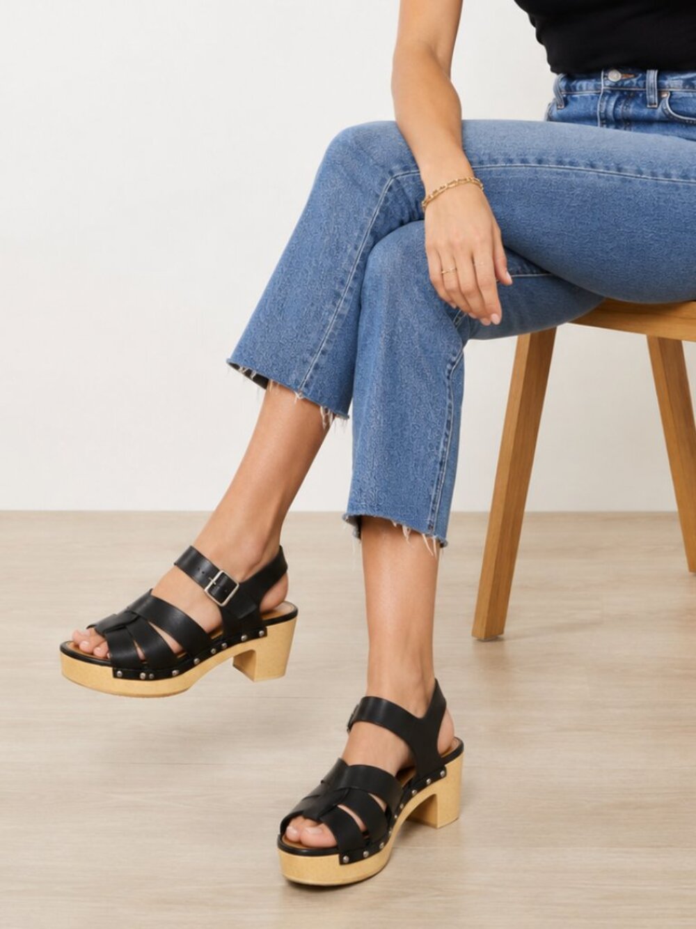 J Crew Womens 10 Black Strappy Sandals Black Studded Clog Heel Vegan Leather